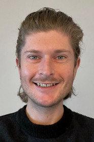 Kjartan Hansen as Poulsen in 111 Good Days 2021