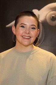 Jade Archambault as Sasha in Projet Pigeons 2022
