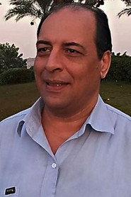 Nasser Abdullah as هنداوي in The Back Row 2023