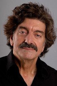 Ünal Silver as Yılmaz in Zenne Dancer 2012