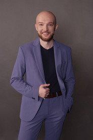 Maksim Zapisochnyy as  in Snegir 2009