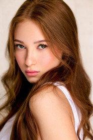Caroline Elle Abrams as Charlie in Just Deal with It 2022