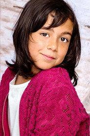 Isla Farris as Young Vanessa in Queen of Manhattan 2025