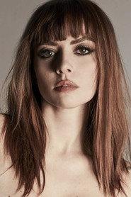 Annalisa Scarrone as Self in Sanremo Dietro la Quinta 