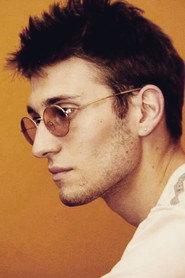 Alex Zacchello as Elia in Renverse 2024