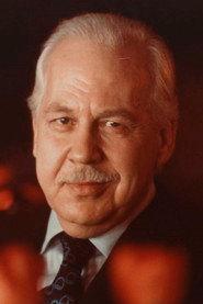 Edvin Tiemroth as Overretssagfører Kølle in The Moelleby affair 1976