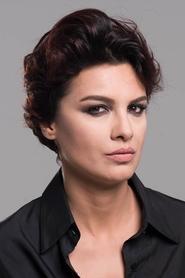 Feride Çetin as Selcen in Bebek Geliyorum Demez 2018