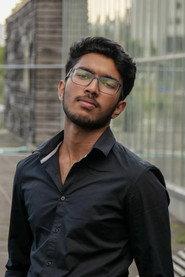 Haroun Ali Khan as Hariharan in The Last Bench 2025