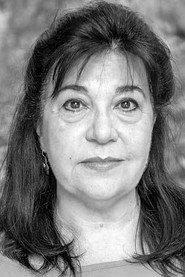 Isabel Torrijo as Estrella in No humanos 2015
