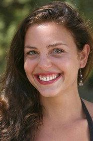 Antonella Orsini as Fernanda in El vigilante 2021