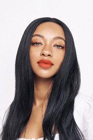 Zolee Griggs as Izzy in Bit 2019