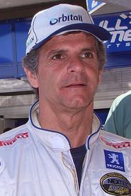 Chico Serra as Self in 3 Champions 2011
