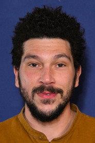 Joel Fry as Jasper in Cruella 2021