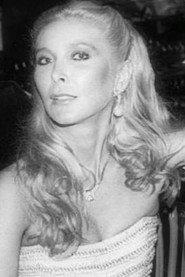Maria Stella Splendore as Elza in Breezes of Love 1982
