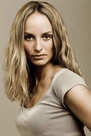 Lara-Joy Körner as Vicky in Rosamunde Pilcher: Wind der Hoffnung 1997