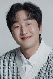 Kim Hyun-kyu as Sung Yoon-mo in New Recruit: Haunted Military Hospital