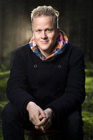 Henrik Ståhl as Vojajer / Otosan in Alone in Space 2018
