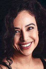 Asma Oueslati as Amna in La Zone 2025