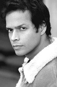 Robert Fontaine as Roe Ramirez in Mi America 2015