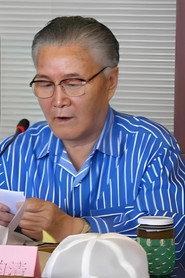 曹云青 as 校长 in Bunshinsaba vs Sadako 2016