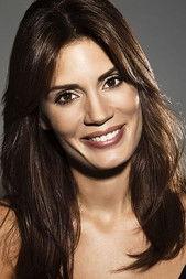 Ayça Varlıer as Emel in Blue Night 2015