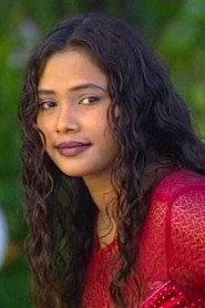 Mariyam Nisha as Lahufa in Loabi Nuvevununama 2002