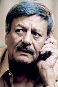 Ibrahim Khan as إسماعيل in Circle of doubt 1980