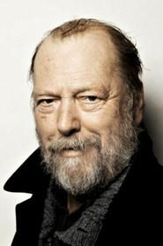 Stein Winge as Dommer in The Outlaws 2022