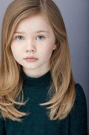 Josie M. Parker as Mallie in Mommy Is a Murderer 2020