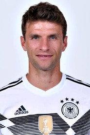 Thomas Müller as Self in Captains of Za'atari 2021