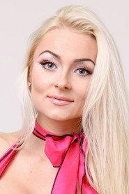 Grete Kuld as Isabel in Hunting Season 2021