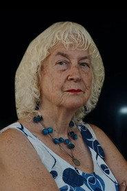Heide Grütgen as Berta in Neighborhood 2024