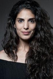Allende García as Mujer de Cristo in Mala Ruina 2018