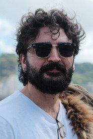 Pedro Moysés as Wilker in Lindo Sonho Escuro 2025