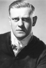 Hans Fuerberg as 'Heinie' Kramer in Air Mail 1932