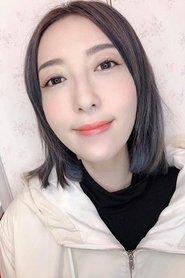 Yi-Chen Tsai as Li Mei in Fall in Love at First Kiss 2019