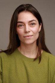 Kayley Rainton as Cindy in Good Neighbours 2024