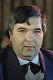 Khakim Rakhim as тренер-предприниматель in The Young Girls of "Sogdiana" 1988