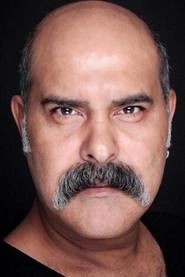 Tuncay Gençkalan as Balaban in Black Boy 2013