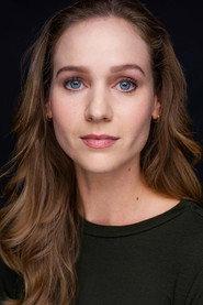 Mia Landgren as Odette Harker in Mutt 2021