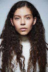 Giulia Modonese as Dominique in Nonexistent 