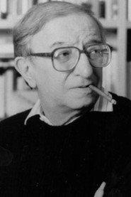 Beniamino Placido as Critico teatrale in I Am Self-Sufficient 1976