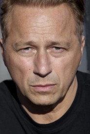 Jeff Wincott as Riley in The Boy in Blue 1986