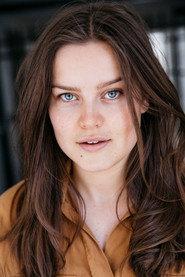 Eline Grødal as Veronica in Bird Hearts 2015