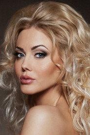 Irina Hanunik-Rombalskaya as Svetlana in Zombie Fever 2013