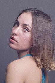Elina Tsiormpatzi as Themis in Hussies 2023