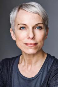 Sue Devaney as Gaynor Jones in The Mystery of Men 1999