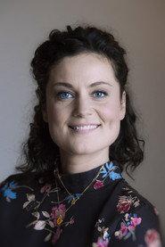 Nienke de la Rive Box as Karin MacKenton in Master Spy 2016