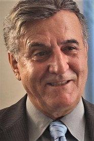 Roberto Garcia Márquez as Sacristão in Rose Wine 2005