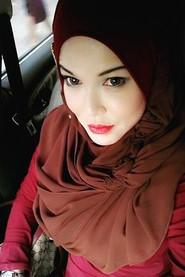 Farisya Irwayu as  in Umar Hatta 2020
